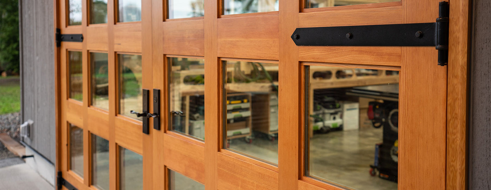 Custom Carriage Doors®深度分析：168体彩极速赛车官网查询开奖记录与预测计划 with Glass Panes